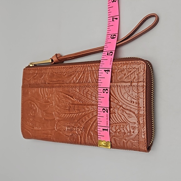 Margot New York Tooled Leather Wallet - Picture 11 of 11